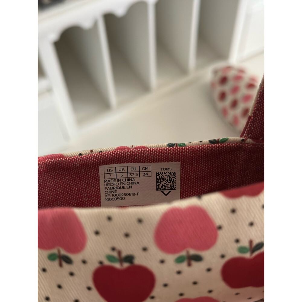 Tom’s Women’s Size 7 Apple - Picture 4 of 5